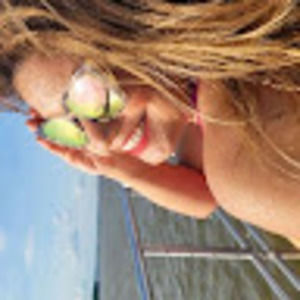 Meet your Posher, Iris